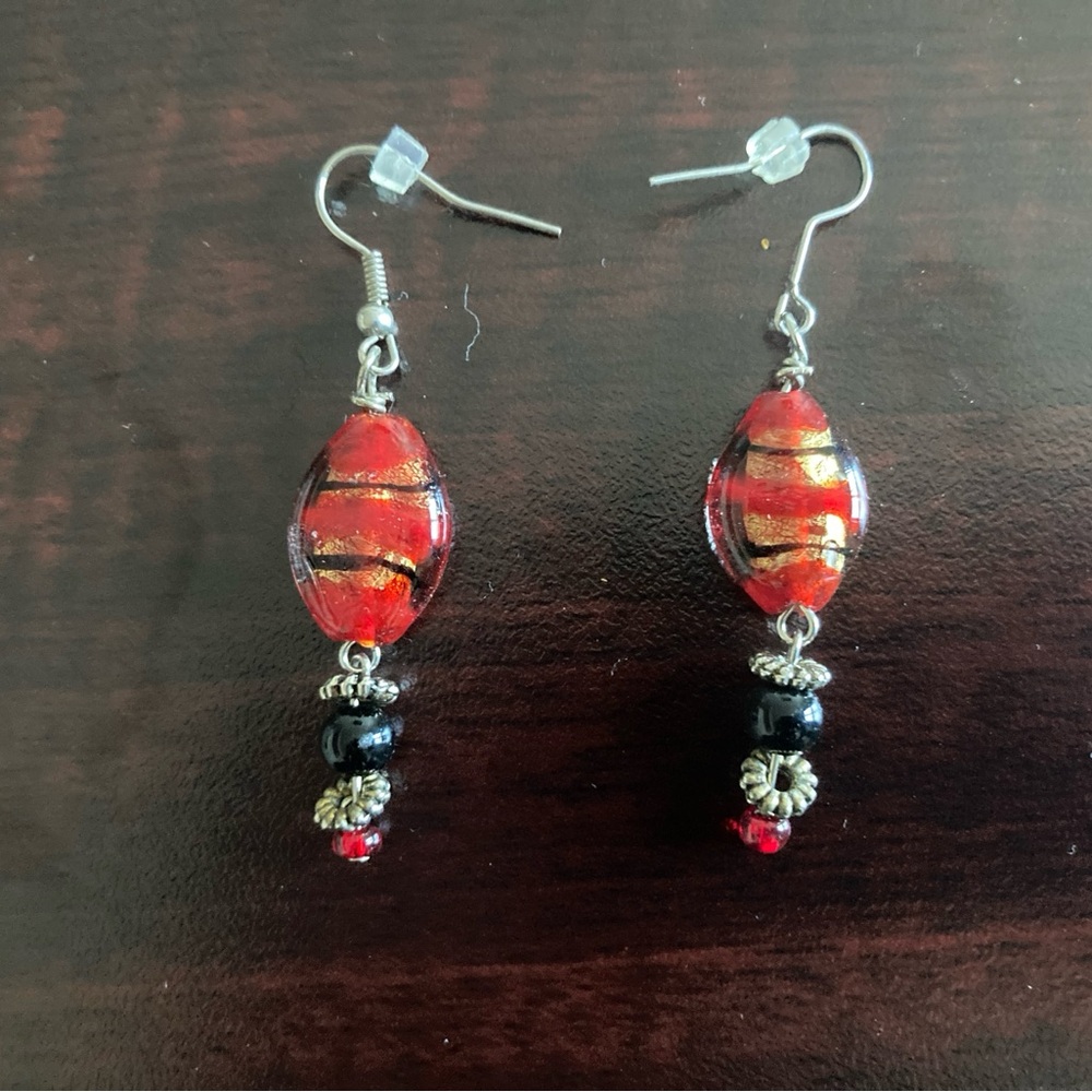 Handmade Chic Red and Black Beaded Earrings